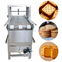 Machine de pulvérisation d'huile alimentaire multifonctionnelle pour boulangerie, largement utilisée pour les moules, les plateaux et divers outils de pâtisserie