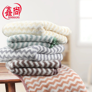 Toallas Faciales de Felpa Coral 35x75cm con Patrón Chevron, Suaves y Absorbentes para Uso Doméstico - Product Image 5