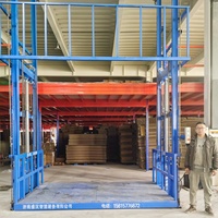Ascenseurs de fret à rail unique pour marchandises à exigences spécifiques – Fabricants d'ascenseurs de fret