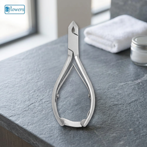 Professional Stainless Steel Cuticle Nipper Manual <b>Nail</b> <b>Tool</b> with Flower Pattern for DIY Use - Product Image 3