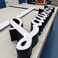 Lettres LED 3D en acrylique à haute luminosité, éclairées par l'avant, personnalisées pour les enseignes publicitaires de magasins et de centres commerciaux