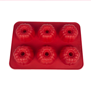 Nhà Máy Bán Buôn Khuôn Silicon Hình Hoa Thiết Kế Dễ Thương 6 Khoang Tiêu Chuẩn LFGB Làm Sạch Dễ Dàng Khuôn Bánh Để Nướng Bánh Ngọt - Product Image 5