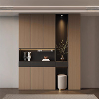Meuble à chaussures sur mesure pour entrée, unité intégrée à la porte d'entrée ; Design moderne et minimaliste, rangement pratique pour la maison, en bois massif