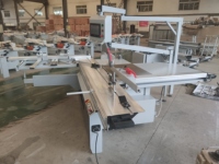 Scie à panneaux horizontale économique à commande CNC PLC, écologique, avec grande chariot coulissant et guide de coupe
