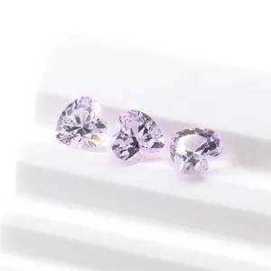 顶级品质1 # 浅粉色心形实验室为珠宝制作制作刚玉红宝石