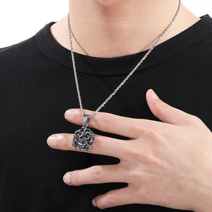 Collana pendente alla moda in acciaio inox con testa Medusa con <span class=keywords><strong>disegno</strong></span> dettagliato <span class=keywords><strong>serpente</strong></span> per uomini e donne Hip Hop gioielli gotici - Product Image 5