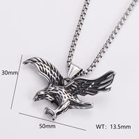 Collier personnalisé avec pendentif nœud celtique Triquetra gravé et pendentif faucille de la mort gothique