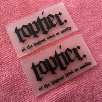 Patch en caoutchouc transparent avec logo en relief, étiquette en PVC transparent avec ligne de couture en creux pour jeans