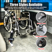 Système de fixation pour fauteuil roulant, système de retenue pour fauteuil roulant installé sur le plancher du véhicule pour verrouiller le fauteuil roulant