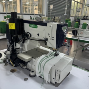 Machine à coudre interlock à cylindre plat de qualité supérieure, série DS588, triple aiguille, pour machines textiles - Product Image 3