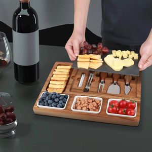 Vente en gros de grande planche et plateau à fromage Planche à découper Planche à fromage en bois d'acacia avec <span class=keywords><strong>ardoise</strong></span> <span class=keywords><strong>pour</strong></span> cadeau de pendaison de crémaillère - Product Image 6