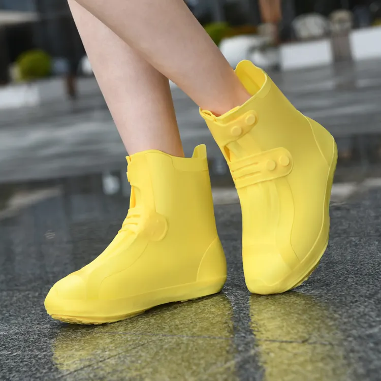 Pelindung sepatu tahan hujan pria dan wanita, sepatu bot tahan hujan anti selip dapat dicuci tahan air untuk pria dan wanita