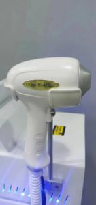 Appareil de beauté à lumière pulsée intense à diode 808 nm, machine à haute fréquence pour le resserrement de la peau, épilation indolore, appareil d'épilation au laser - Product Image 4