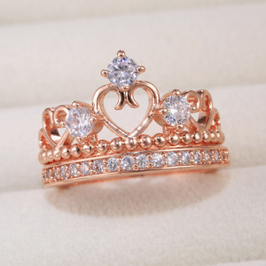 Set di Anelli Classici a Corona per Donne, Gioielli per Coppie di Sposi - Product Image 4