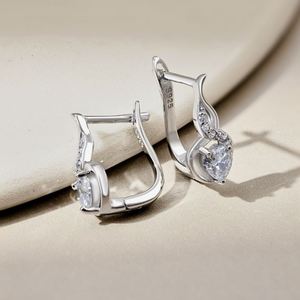 ต่างหูห่วงรูปหัวใจประดับทับทิมและเพชรคิวบิกเซอร์โคเนีย 5A ดีไซน์พิเศษจาก Dylam ผลิตจากเงินแท้ 925 ชุบโรเดียม - Product Image 4