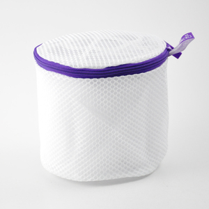 Sac à linge en maille ronde avec fermeture éclair violette pour le rangement des vêtements délicats - Product Image 1
