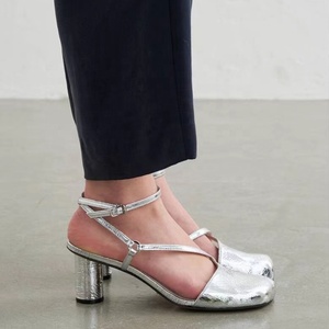 Sandalias de Moda para Mujer, Diseño Personalizado con Punta Cuadrada, Estilo de Diseñador, Sandalias de Verano con Tiras Cruzadas, Tacones Altos de 8 cm - Product Image 5