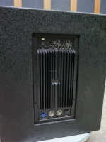 L15BA Caisson de basses actif 15 pouces 400W RMS 40Hz Caisson de basses professionnel à bobine 4 pouces pour système de sonorisation haut-parleur Line Array