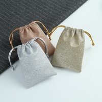 Luxe 8*10 cm scintillant petit sac à cordon pochette de conteneur de bijoux personnalisés pour l'emballage de boucles d'oreilles