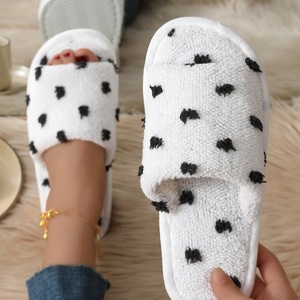 Nouvelles chaussures d'hiver Wave Point Dew Toe pour l'extérieur et la maison, antidérapantes, légères, respirantes, à semelle souple, en velours côtelé, avec semelle intermédiaire en EVA et garniture en fourrure - Product Image 2
