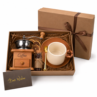 Set Hadiah Kopi Mewah Populer dengan Logo Kustom, Grinder Manual, Mug Keramik, Sendok Emas, Kotak Hadiah Promosi Perusahaan, Hadiah Liburan
