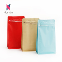 Sacs à fermeture éclair en PE personnalisables, résistants à l'humidité, pour le stockage des aliments, finition givrée noire/blanche, capacité de 10 oz, logo