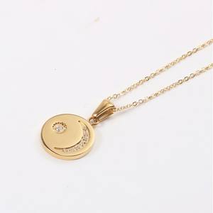 Colgante de acero inoxidable con forma de Luna y sol para mujer, colgante de moneda, regalo de Navidad para esposa, madre - Product Image 1