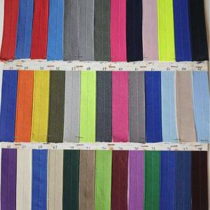 Bande élastique pliée au <span class=keywords><strong>centre</strong></span> <span class=keywords><strong>de</strong></span> 280 cm mercerisée colorée 2.2 couleurs pour sacs et sacs à main - Product Image 4