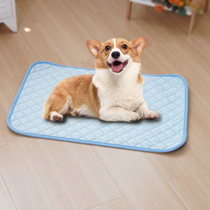 Tapis absorbants pour animaux de compagnie, lavables et réutilisables ; tapis absorbants pour chiens, antidérapants, à séchage rapide et respirants ; tapis d'apprentissage pour chats. - Product Image 2