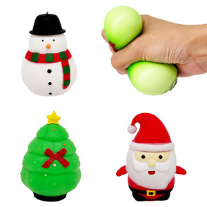 Nouveaux styles de jouets anti-stress Père Noël pour enfants, jouet anti-stress Kawaii en forme de sapin de Noël, cadeau anti-stress - Product Image 1