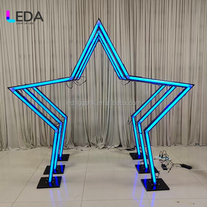 ฉากหลังไฟ LEDA รูปดาวห้าแฉก RGB สำหรับงานปาร์ตี้สมัยใหม่ โครงเหล็กถอดประกอบได้สำหรับงานแต่งงาน - Product Image 1
