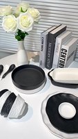 Plato Assiettes modernes Assiette classique Ensembles de vaisselle Salle de banquet Plats en céramique blanche Assiette Newell Logo personnalisé Restaurant