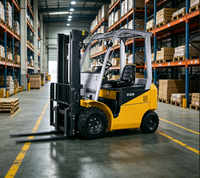 Chariot élévateur contrepoids au lithium SFE20 de 2 tonnes, hauteur de levage maximale de 4045 mm, centre de charge de 500 mm pour la manutention de palettes en entrepôt