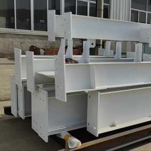 Strutture Prefabbricate in Acciaio, Capannoni Metallici, Officine e Case in Acciaio con Rinforzo a Montanti in Acciaio - Product Image 1