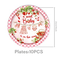 Lot de vaisselle jetable sur le thème de la fraise pour baptême : assiettes en carton, gobelets, nappe et bannière pour la décoration de fête de bébé fille