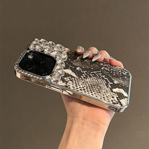 IVANHOE <span class=keywords><strong>custodia</strong></span> lucida di alta qualità con rivestimento in pelle di serpente di strass per <span class=keywords><strong>iPhone</strong></span> 16 15 <span class=keywords><strong>14</strong></span> 13 12 <span class=keywords><strong>Pro</strong></span> Max Bling - Product Image 5