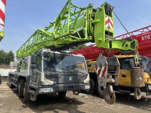 Gru su Camion Usata Zoomlion ZTC251E552 Sany STC250T5 Sany STC250E1 Macchinari per Sollevamento Industriale - Product Image 4