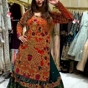 Conjunto de Lehenga Choli de Seda de Mantequilla con Estampado de Diseñador Clásico, Hermoso Conjunto de Lehenga Choli con Dupatta, Estampado y Bordado - Product Image 2