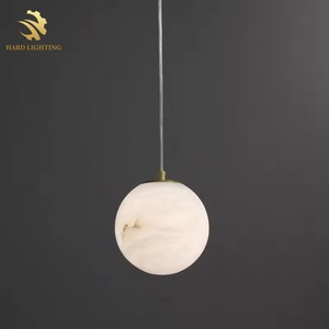 Moon Artistic Pendant Light Lustre décoratif télécommandé pour mariage ou salon Design de planète de taille moyenne - Product Image 2