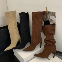 Bottes hautes vintage pour femme, style streetwear hivernal, à bout pointu, talons fins, confortables, punk, couleur unie