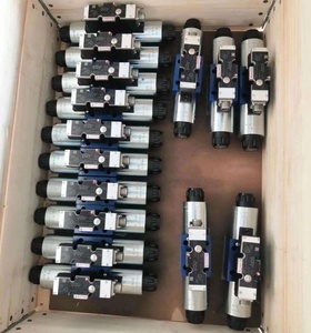A37FR01CK32  JIS 37cc ลูกสูบ 170-2320 psi ปั๊มลูกสูบ - Product Image 1