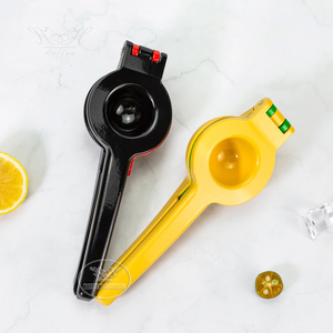 Presse-agrumes manuel en métal robuste <span class=keywords><strong>de</strong></span> qualité supérieure pour fruits (orange, citron, lime) – Outil <span class=keywords><strong>de</strong></span> cuisine portable facile à utiliser - Product Image 2