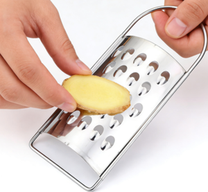 Grattugia Multifunzione Efficiente per Formaggio, Frutta, Aglio e Noce Moscata - Product Image 4