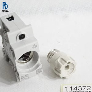5SG1702 D02 5SG1702 D02 Sicherungshalter 63A 250V Industrielle Automatisierung Elektrische Komponente - Product Image 1