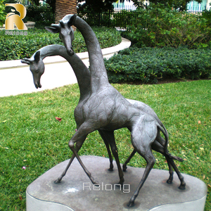 Statues de girafe en bronze doré grandeur nature, prix d'usine, style moderne, pour l'extérieur - Product Image 3