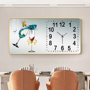 Reloj de Pared Artístico de Porcelana con Diseño de Reno y Tecnología Avanzada, con Incrustaciones de Cristal y Fondo de Cristal Sencillo - Product Image 2