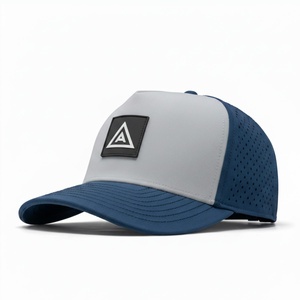 Gorra de Béisbol/Golf de 5 Paneles, Clásica, de Dos Tonos, Impermeable, con Logotipo de Goma Personalizado OEM, con Orificios Cortados con Láser para Deportes al Aire Libre - Product Image 1