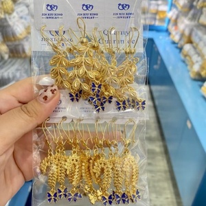 ต่างหูทอง 24k ชุบทองเหลือง ดีไซน์ดอกไม้แบบคลาสสิกสำหรับผู้หญิง จาก Jxx Fashion - Product Image 4