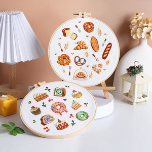 Handy Sewing <span class=keywords><strong>Set</strong></span> Padaria Sobremesas <span class=keywords><strong>Cross</strong></span> <span class=keywords><strong>Stitch</strong></span> Starter Kits DIY Bordados Kits com Padrões Instruções Hoops Needles Threads - Product Image 4