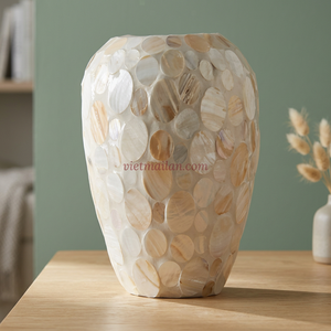 Jarrón de Mesa Contemporáneo de Bambú y Madera Hecho a Mano con Incrustaciones de Madreperla, Decoración para el Hogar, Arreglos Florales, Vietnam - Product Image 3